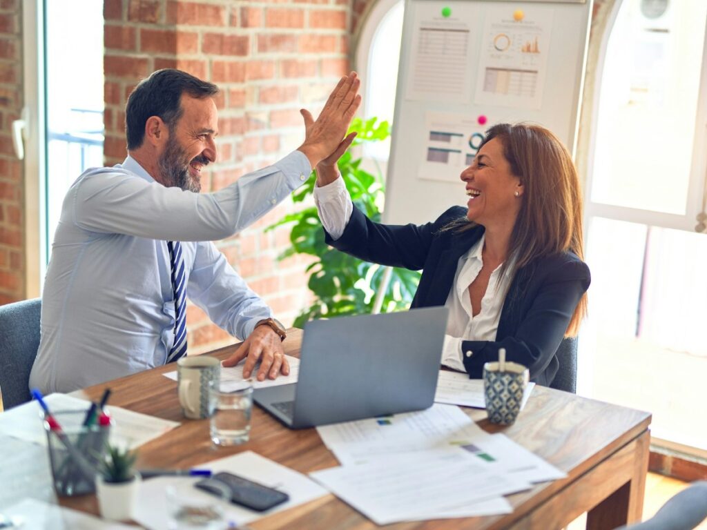 Intelitour is a collaborative software that your entire team can use!